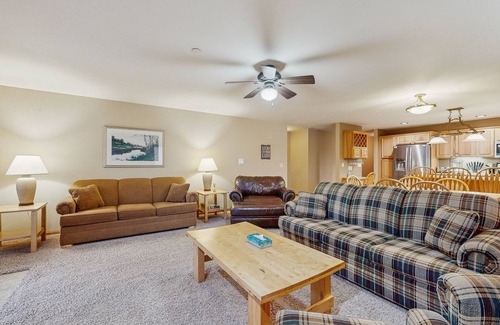 Arkdale Condo | Condo with access to Golf, Pool, Hot tub, Lake access, & Resort Amenities