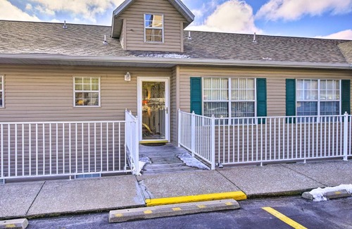 Table Rock Apartment | Condo with Family Amenities, 3 Mi to Branson Strip!