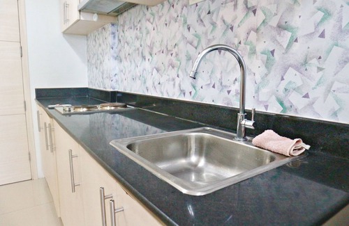 Barangay 76 Condo | CondoDeal at Sea Residences