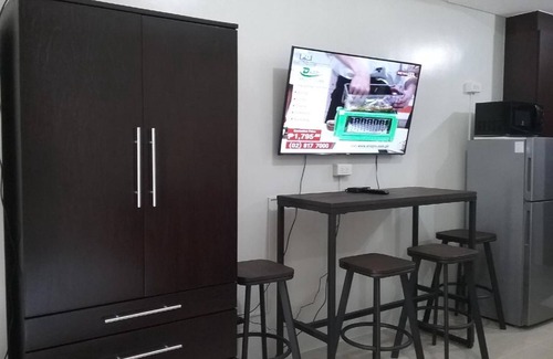 Barangka Ilaya Condo | Condoluxe Pioneer Woodlands