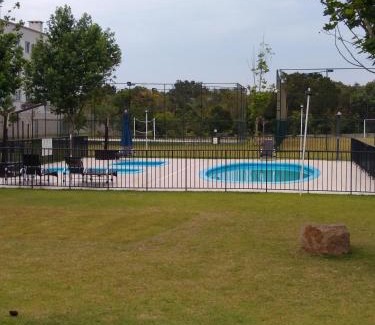 Vargem do Bom Jesus Apartment | Condomínio Ilha do Sol
