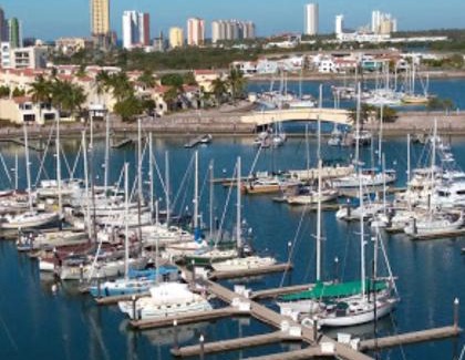 Marina Mazatlan Apartment | Condominio c/alberca y vista a Marina Mazatlán