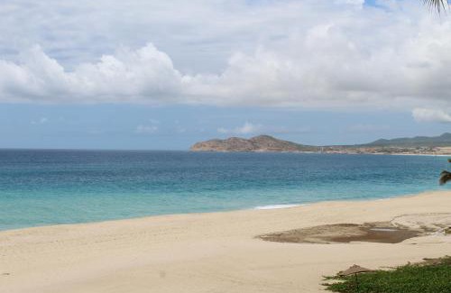 San Jose del Cabo Apartment | Condominios La Luna - Ocean Front