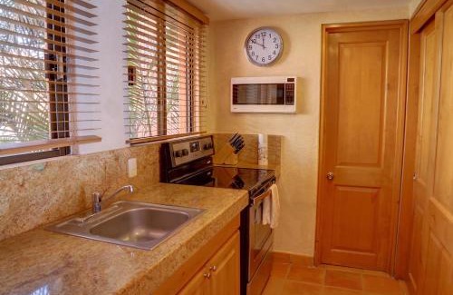 San Jose del Cabo Apartment | Condominios La Luna - Ocean Front