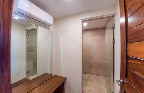Romantic Zone Hotel | Condominios NRR