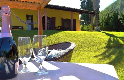 Ibiuna House | Condominium farmhouse near SP with heated pool,