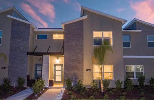 Historic Downtown Kissimmee Apartment | Condominium villas near Disney Orlando Florida