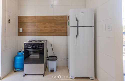 Taperapua Beach Apartment | Condominium With Pool 950m From the Beach - PDM