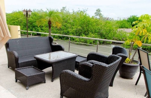Zona Dorada Hotel | Condos Marina H