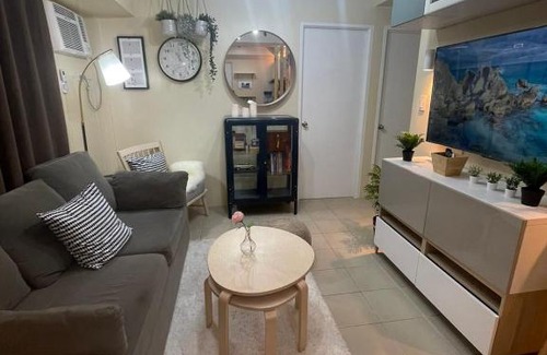 Pio del Pilar Apartment | Condotel 2BR 2Bathroom Family and Kitchen