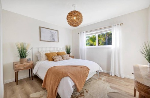 Thousand Oaks House | Conejo Oasis
