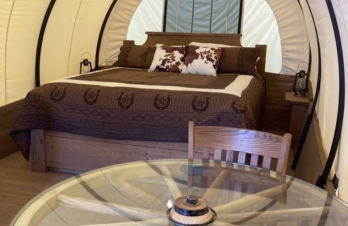 Irwin House | Conestoga Wagon 1 - Swan Valley RV Park near scenic Snake River