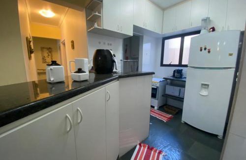 Praia da Enseada Apartment | Confortável Apto.Com Piscina para 8 pessoas-Ubatuba-Enseada