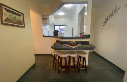 Praia da Enseada Apartment | Confortável Apto.Com Piscina para 8 pessoas-Ubatuba-Enseada