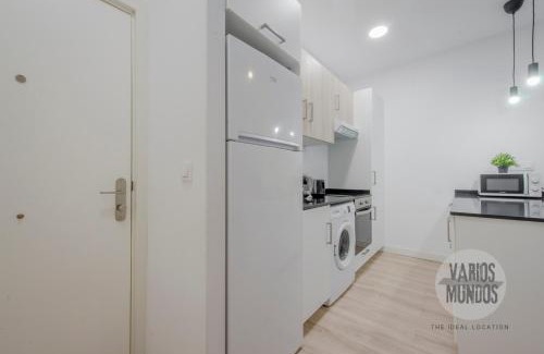 Las Acacias Apartment | Confort con parking para 3, vive la Latina