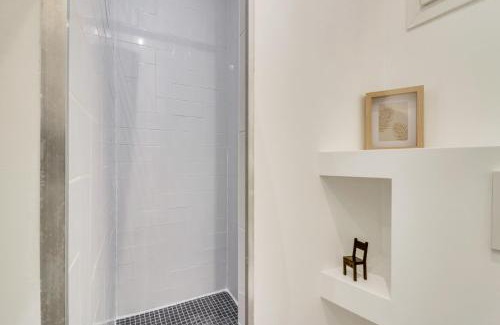 Pantin Apartment | Confort et Charme en Centre-Ville - Proche Gare