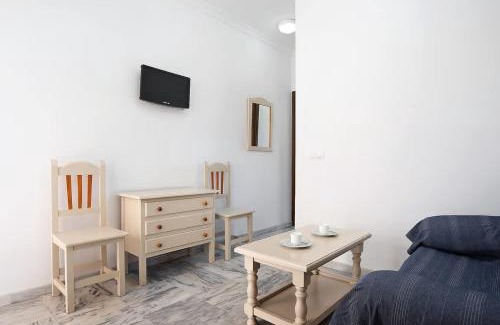 Conil de la Frontera City Center Apartment | Confort para dos con Wi-Fi y Aire acondicionado
