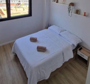 Sant Adria de Besos House | Confortable habitación doble - 1