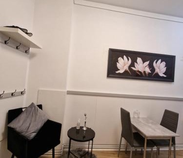 Wilhelmstadt Apartment | Confortavel Apartmento em Berlin-Spandau