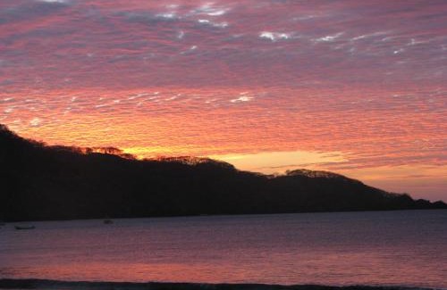 Playa Hermosa House | Congos Hostal y Camping