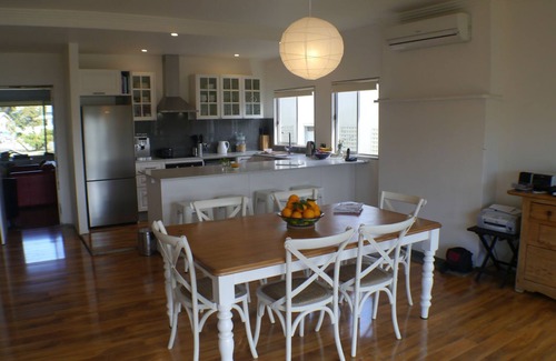 Lake Conjola House | Conjola Feast - gourmet kitchen close to lake