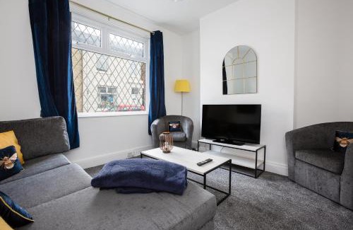 Preston House | Connaught House - Wi-Fi, Parking, Contractors