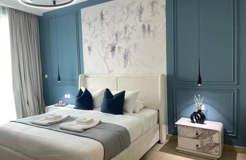 Madinat Zayed Apartment | Connected to Dubai Mall and Metro - Burj Vista T2
