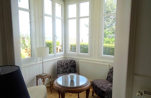 Hautot-sur-Mer Ski Chalet | Consolata