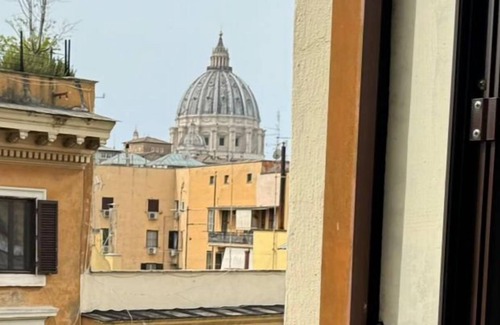 Vatican Apartment | Consoli Romani Vatican Rooms