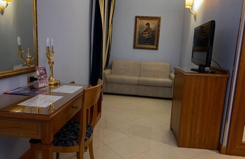 Vatican Apartment | Consoli Romani Vatican Rooms