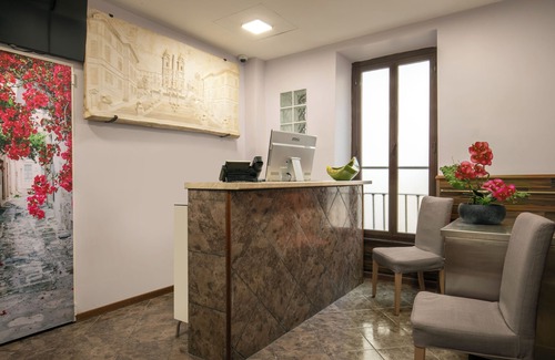 Vatican Apartment | Consoli Romani Vatican Rooms