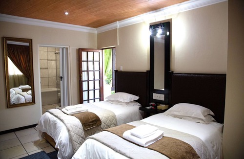 Constantia Park House | Constantia Manor Guest House