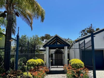 Constantia House | Constantiaberg Eco-Villa