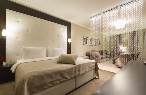Palilula Hotel | Constantine the Great