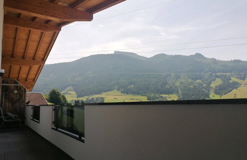 Gerlosbergeben Apartment | Contemporary Apartment in Gerlosberg near Forest