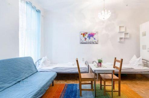 Wahring House | Contactless Check-In Top located room Netflix&Nespresso