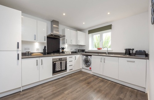 Maidstone House | Contactors*Hospital Staff*4 Bed*Parking