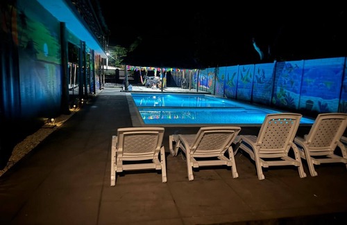 San Luis Talpa Hotel | Container house