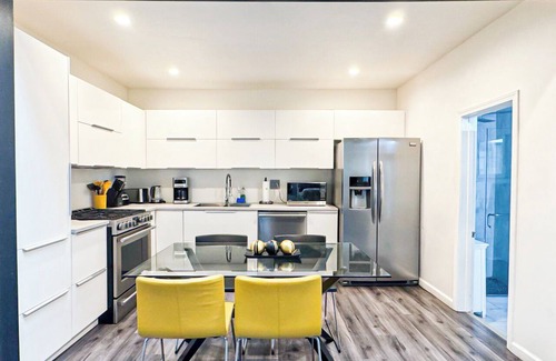 View Park-Windsor Hills House | Contemporary 1BR House with Pool Near SoFi - MK2