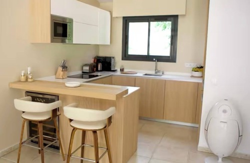 Saint-Paul-de-Vence Villa | Contemporary Villa - Private Domain with Pool in Saint-Paul de Vence