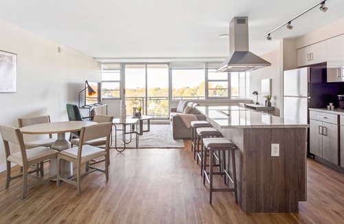 Wynnefield Apartment | Contemporary 1BR, in unit Washer/Dryer, FREE parking with all amenities!