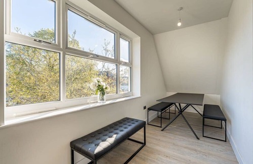 Solihull Apartment | Contemporary 2 Bed Apartment Solihull NEC