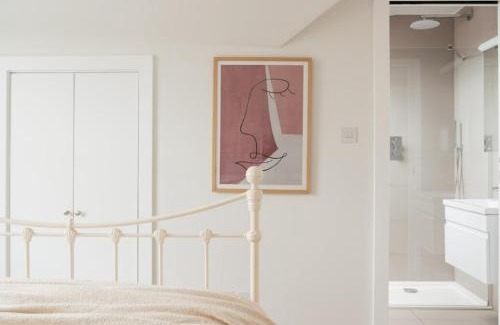 Lewisham Apartment | Contemporary 2 Bed Loft Honor Oak, London Apt