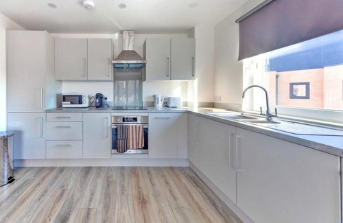 Ashford Apartment | Contemporary 2 Bedroom Apartment in Ashford