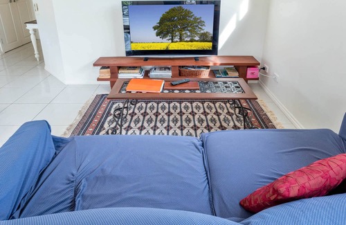 Ashgrove Apartment | Contemporary 2BR Escape: Upper-Level Sanctuary