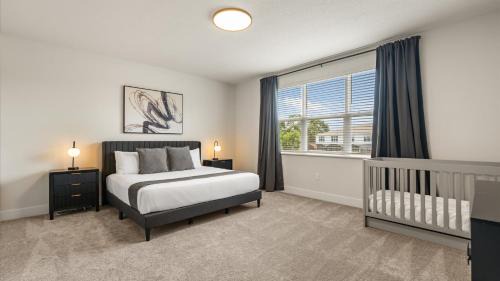 Four Corners House | Contemporary 4BR Townhome with Pool & Themed Rooms
