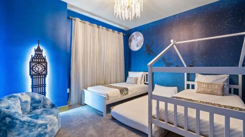 Four Corners House | Contemporary 4BR Townhome with Pool & Themed Rooms