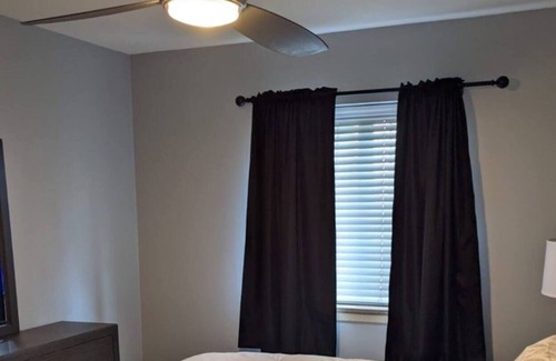 Capitol Hill Condo | Contemporary and spacious 2B|2BA with W+D