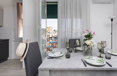 San Martino Apartment | Contemporary apartment in Sturla