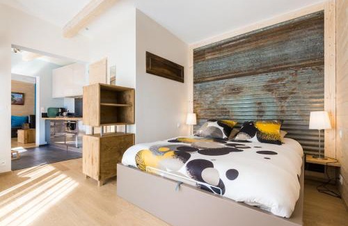 Chaparon Apartment | Contemporary Chalet